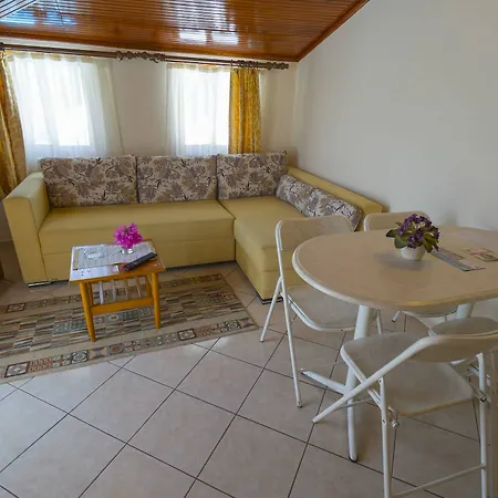 Arya Apart Hotel İçmeler